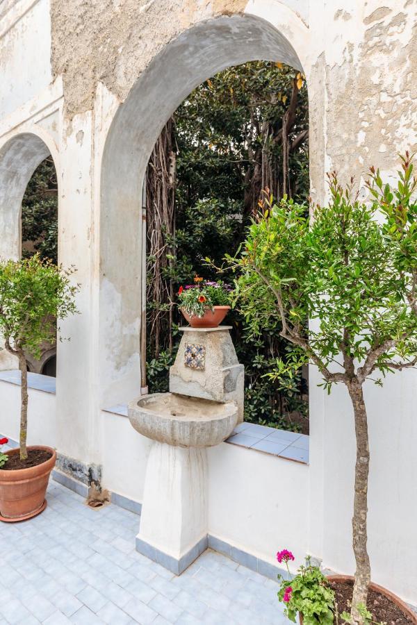 Dietro San Domenico Apartment Palermo Exterior photo